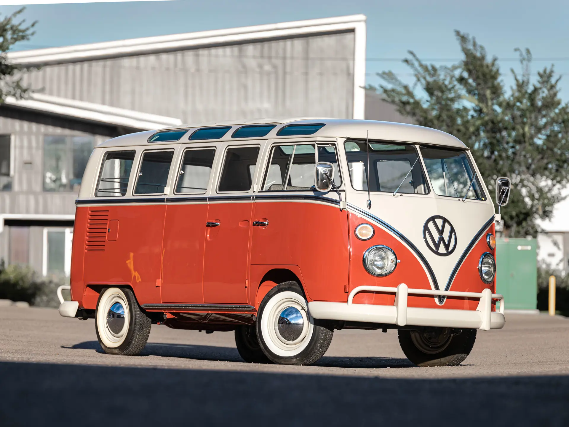 1965 Volkswagen Type 2 '21-Window' Deluxe Microbus | Hershey