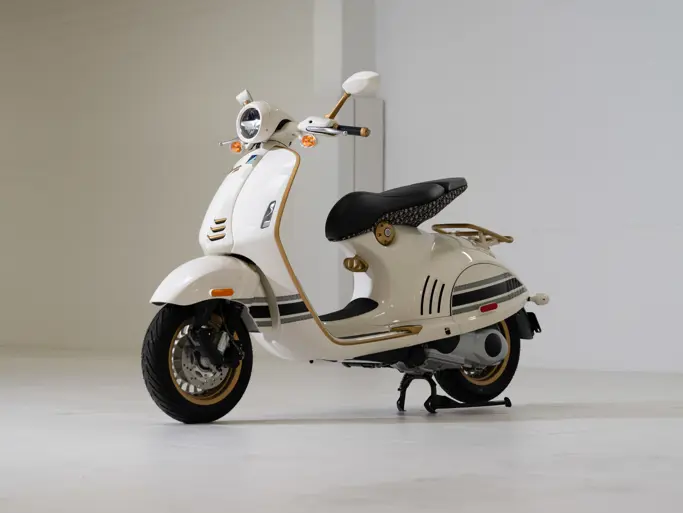 2022 Piaggio Vespa 946 Christian Dior Limited Edition