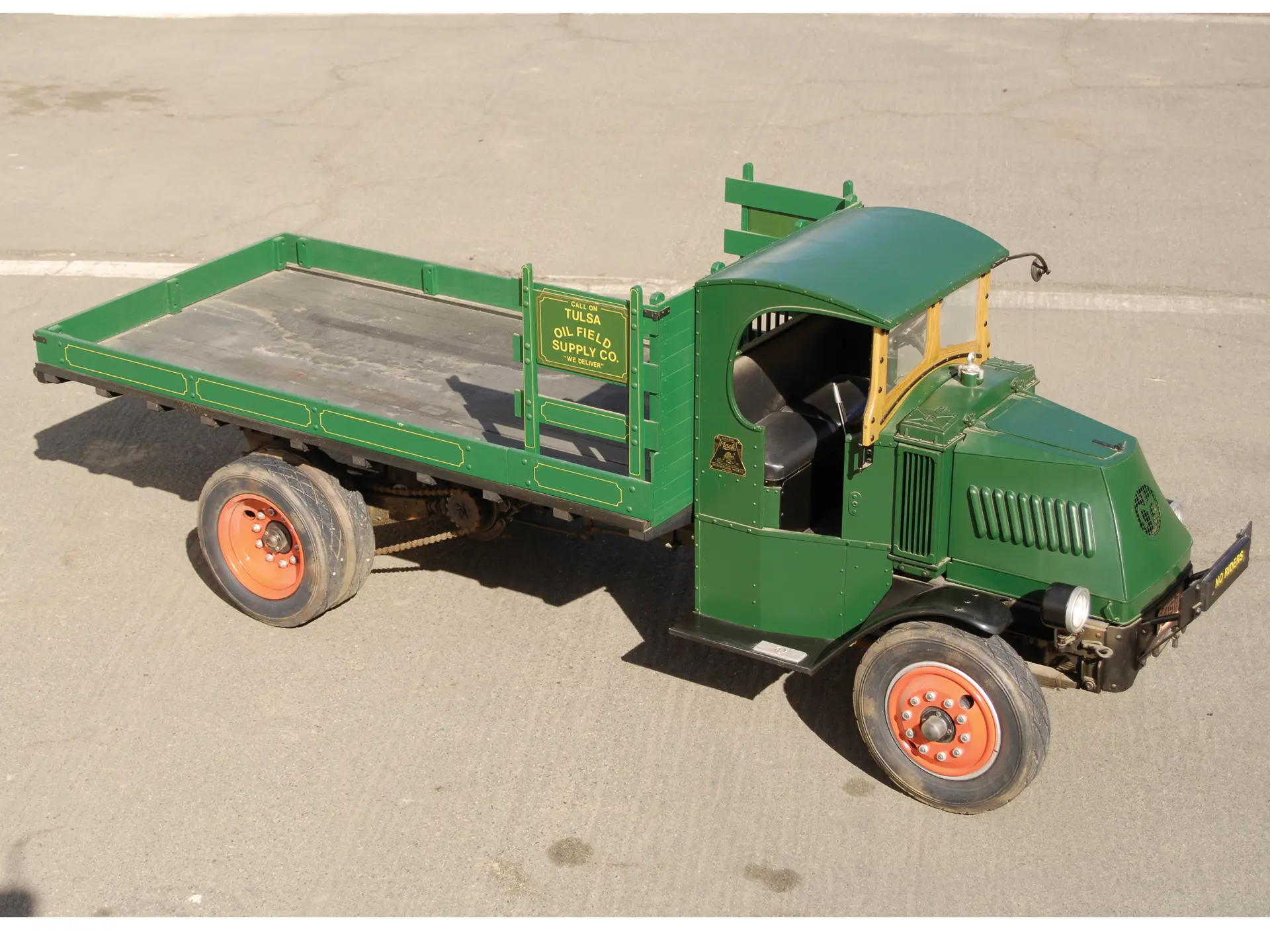 杉山模型　1920 MACK BULL DOG TRUCK 1/87 Mack Bull Dog Truck Model | The Brucker Collection | RM Sotheby's