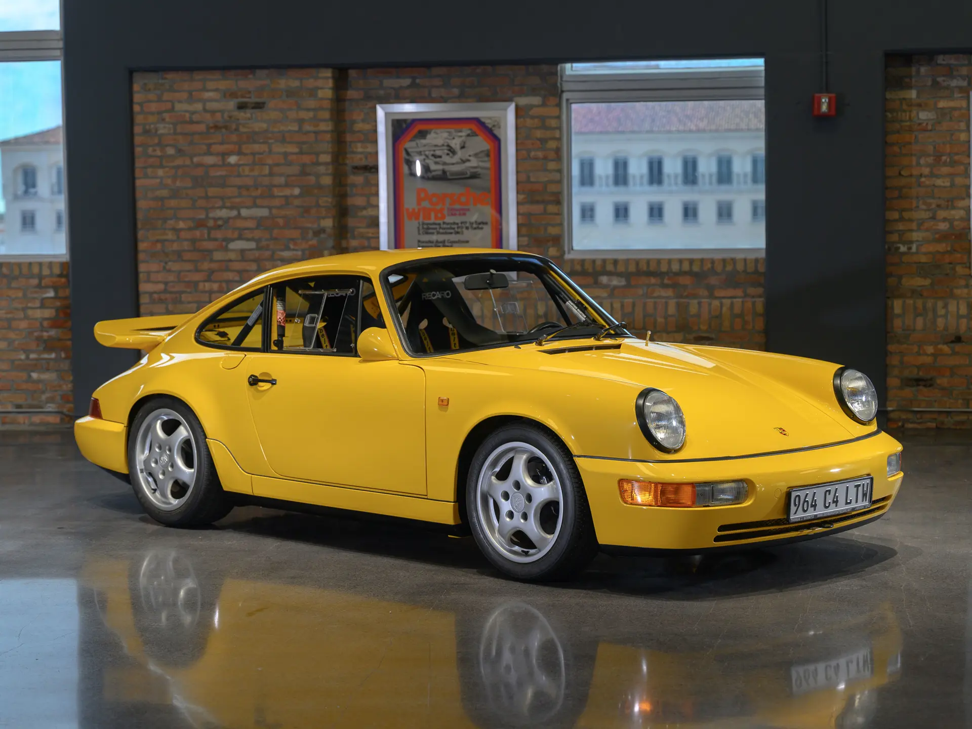 964018