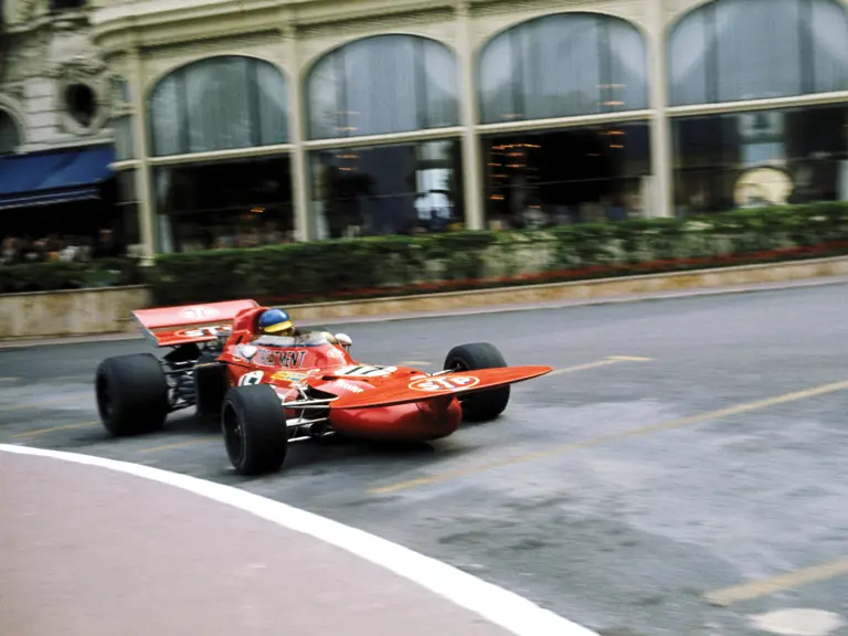 Ronnie Peterson at the 1971 Monaco Grand Prix where he finished 2nd with chassis 711-02.