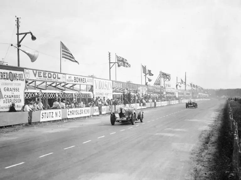 Hurtling down the main straight at the 1931 24 Hours of Le Mans, ‘GO51’ led its sister Works cars until retiring on the 132nd lap.
