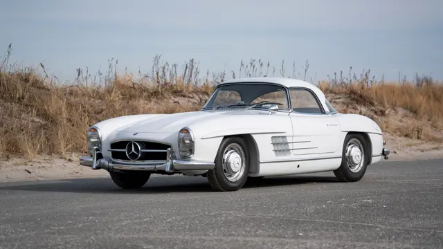 メル5505RIOS OF MERCEDES 8642K 1959 Mercedes-Benz 300 SL Roadster | Amelia Island 2019 | RM