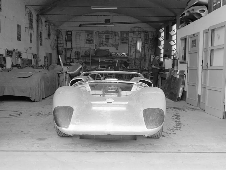 The P70 at the Fantuzzi workshop, August 1965.