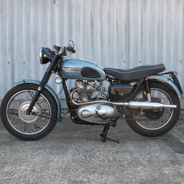 最終価格triumph 1958 フロントフォーク／純正　t110 ワンテン 93dcb6a6902f2cb21182b0201a20fe