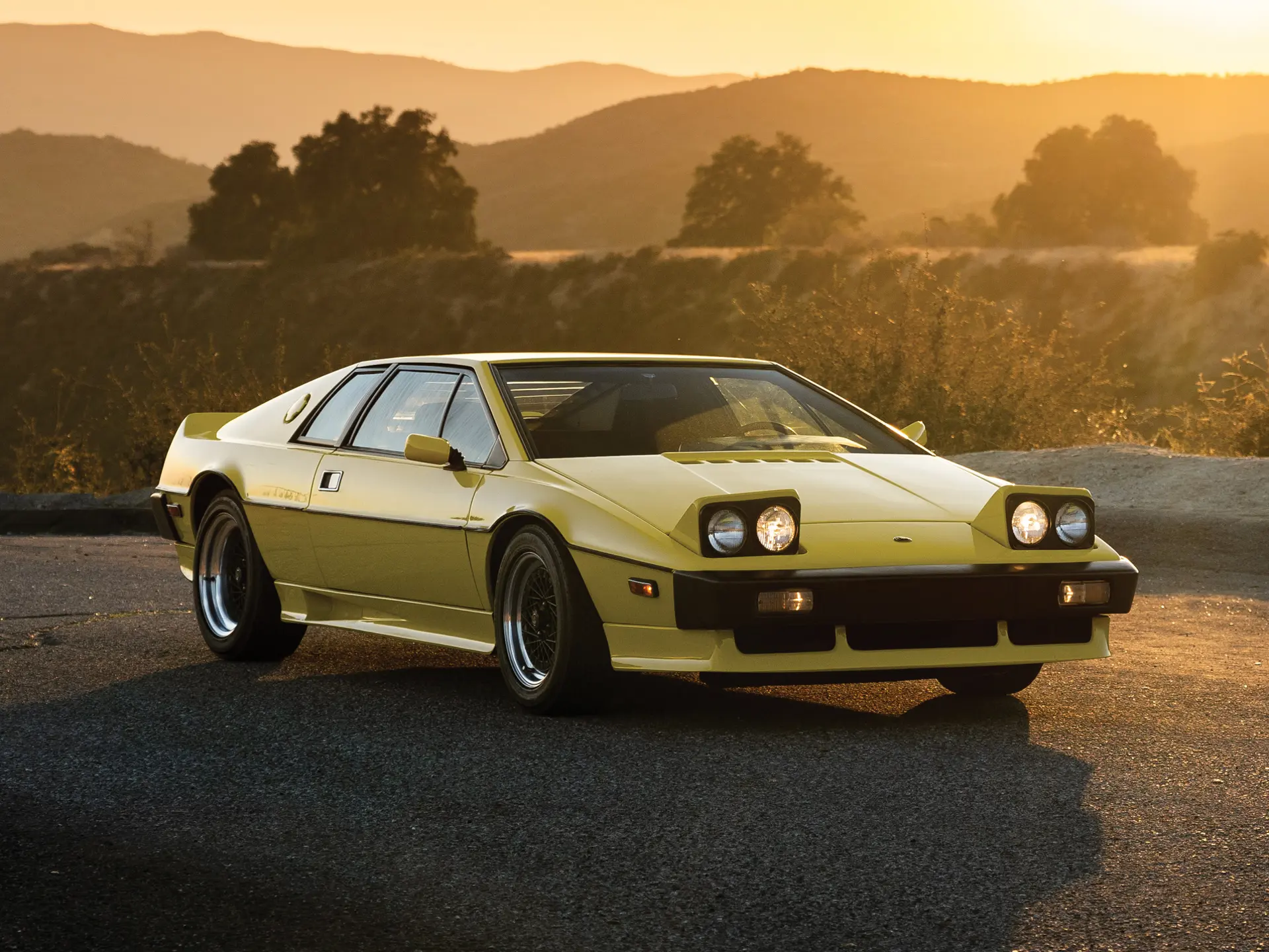 LOTUS ESPRIT 1977 ボンドカー希少 1977 LOTUS ESPRIT SPORTS COUPE. 1 OF ONLY 718 PRODUCED