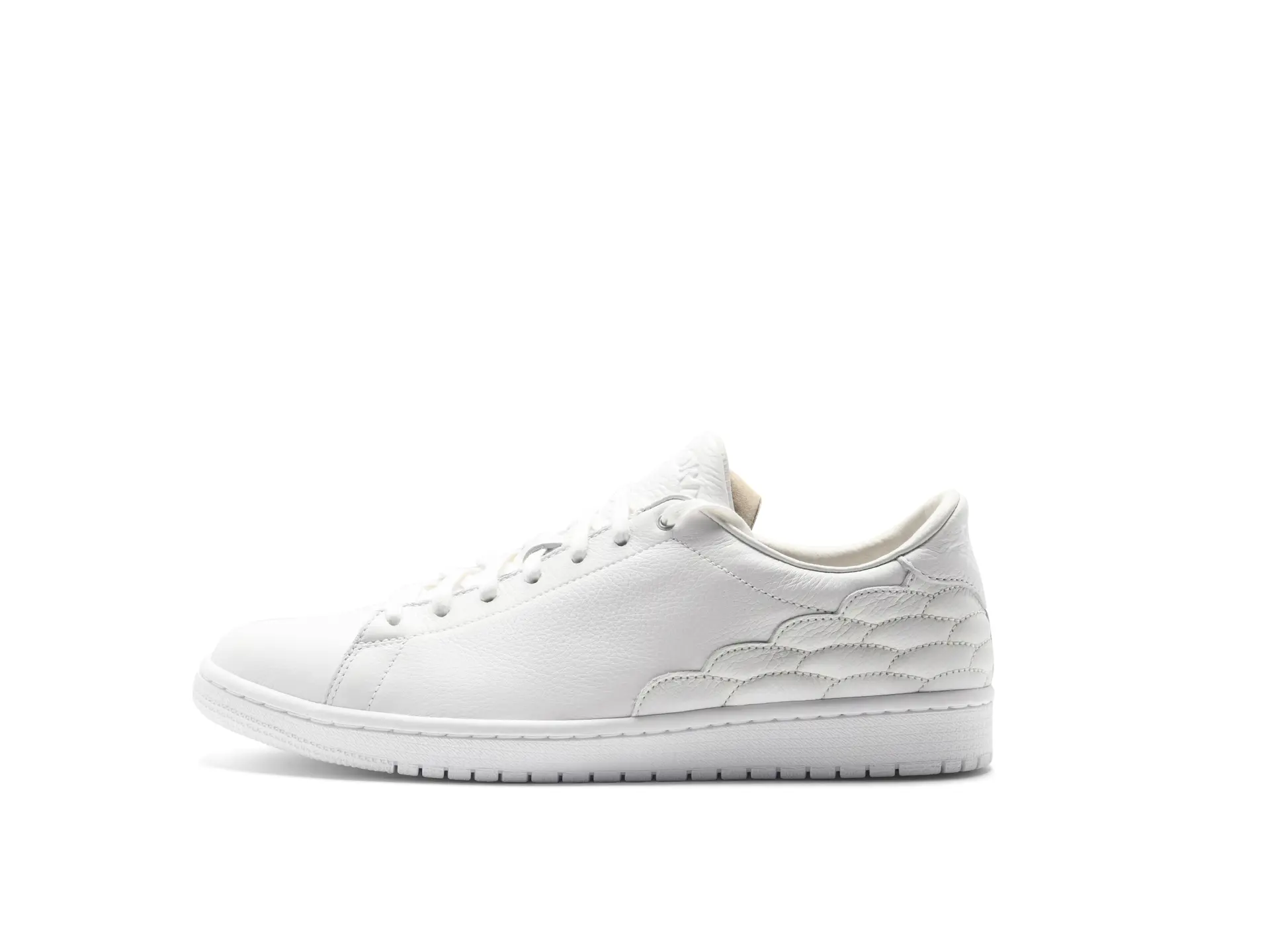 Nike Air Jordan Centre Court NRG Friends and Family Size 10 Dare to