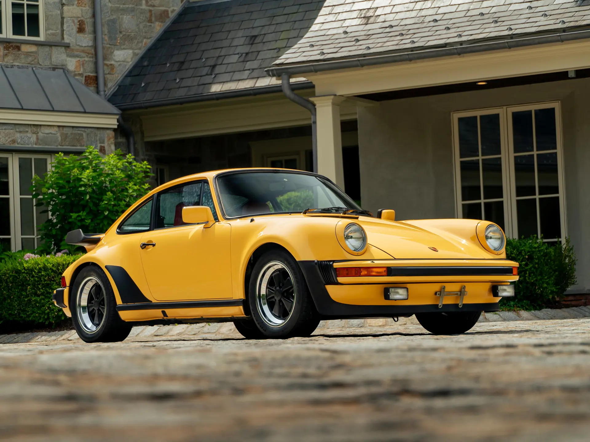 【MAXICHAMPS】Porsche 911 Turbo Yellow1990 MAXICHAMPS 1/43 - PORSCHE 911 TURBO 3.3 (930) - 1977