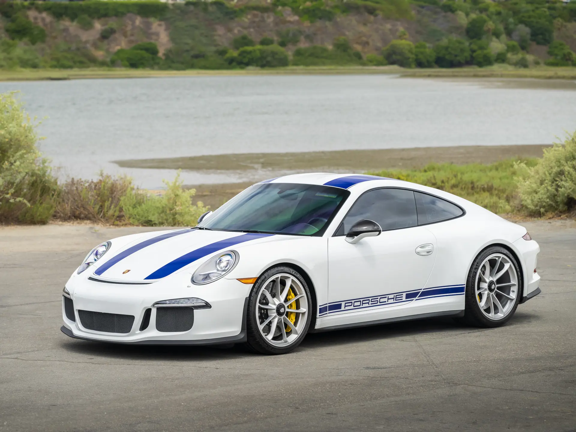 2016 Porsche 911 R | Sealed June | RM Sotheby's