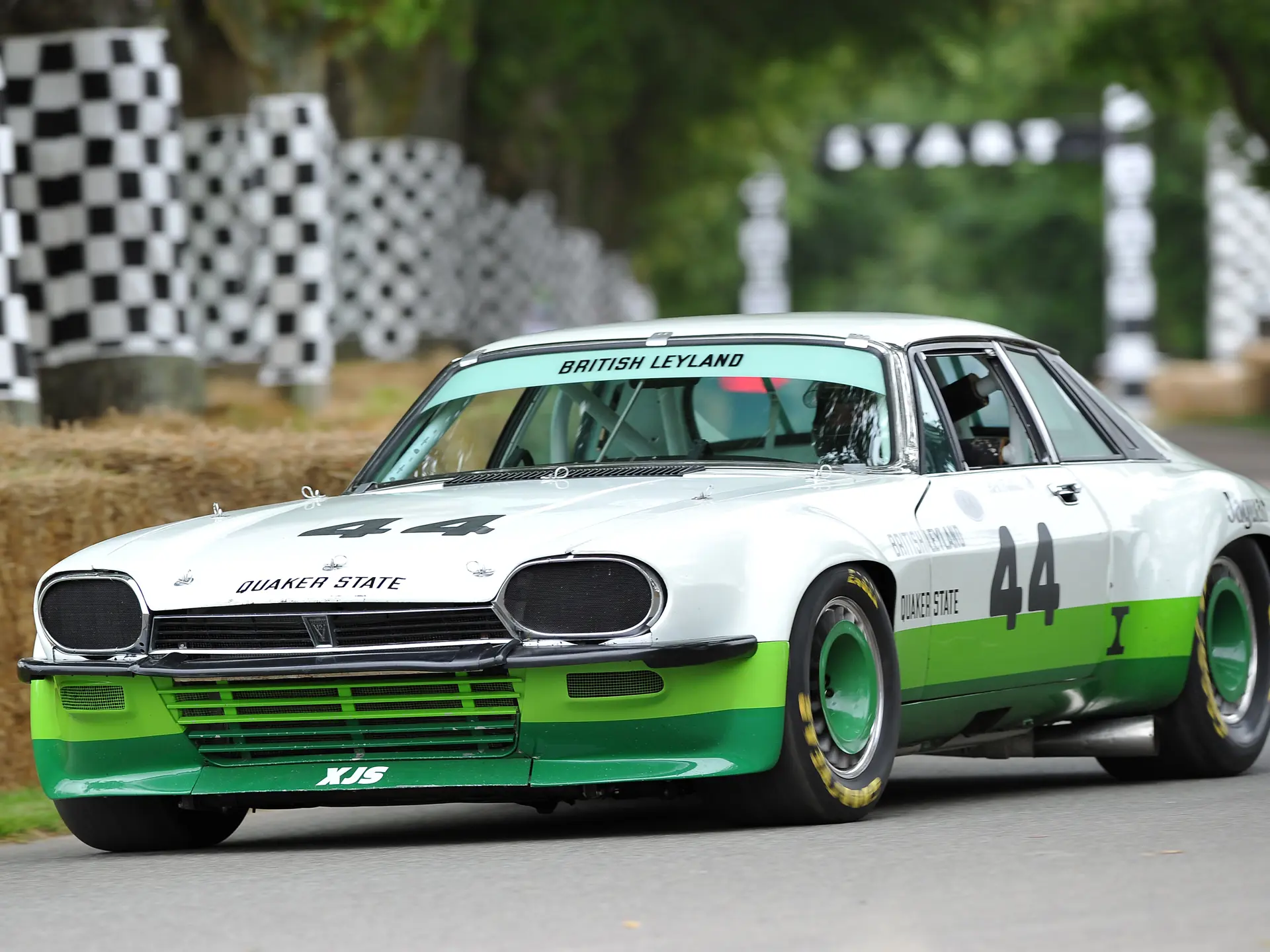 ジサクラ　70slim ヨシムラからカワサキ Ninja ZX-4R SE/RR（23）用「Slip-On HEPTA