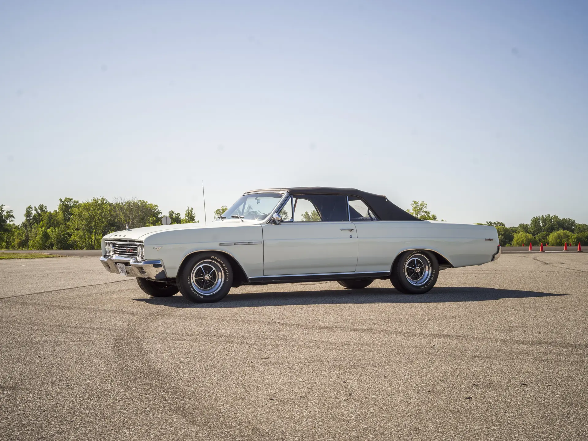 95d8a416281e9dc78623344379a74e