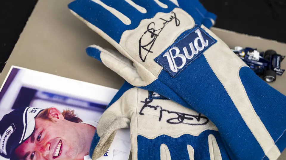 スポーツ選手 Nico Rosberg 2017 Mercedes Used Gloves スポーツ選手