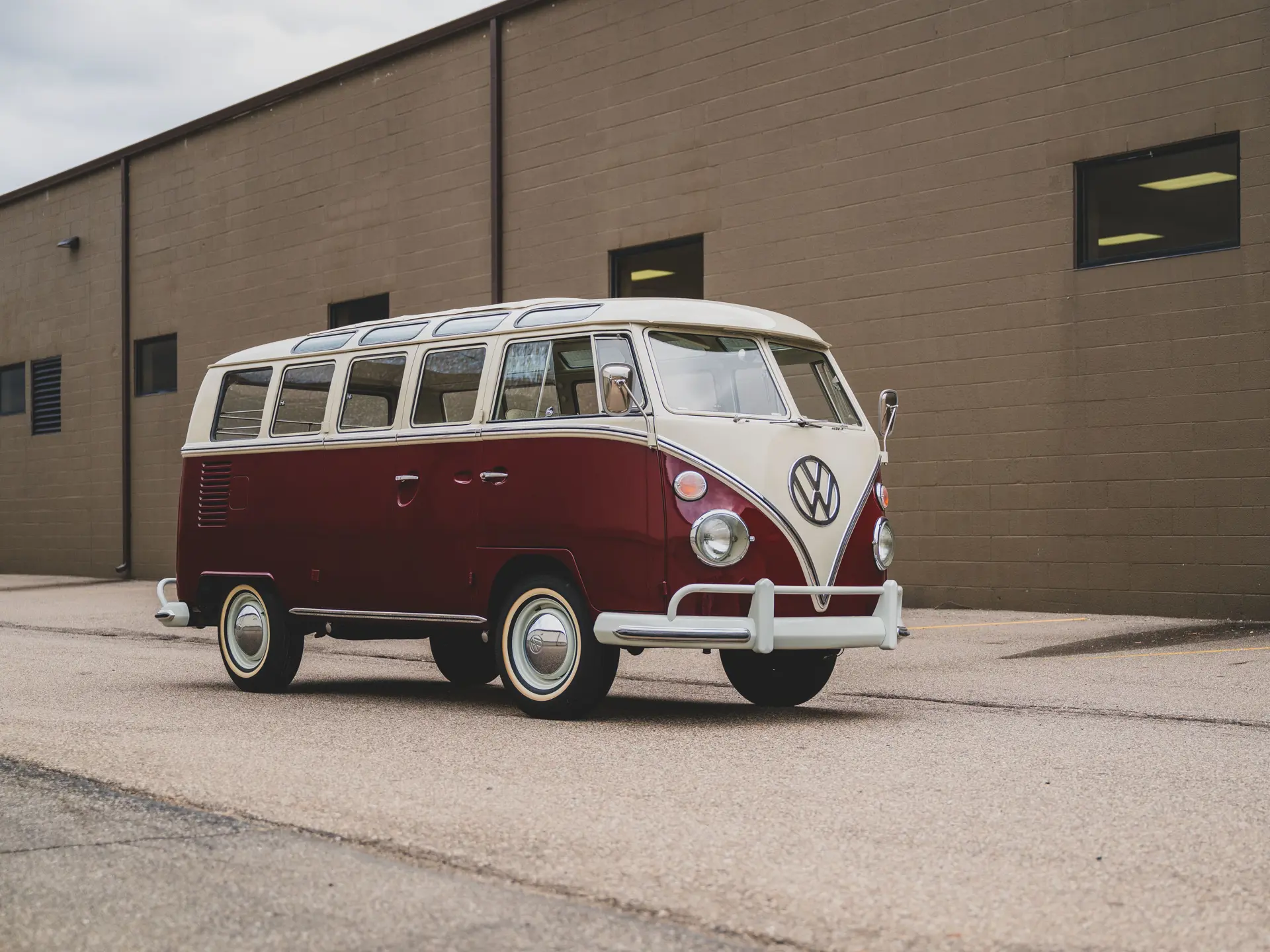 thumbnail image 2 of ISP Pair Windshield Wiper Arms For VW Type 2 Bus 1955-1967 – Kombi Deluxe Microbus 2 of 6