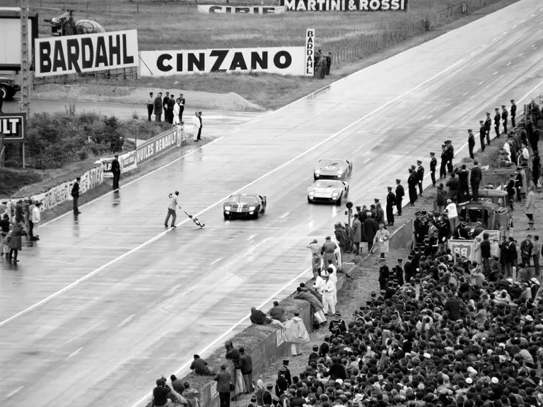 Ronnie Bucknum/Dick Hutcherson, 1966 Le Mans 24 Hours, 3rd Overall.