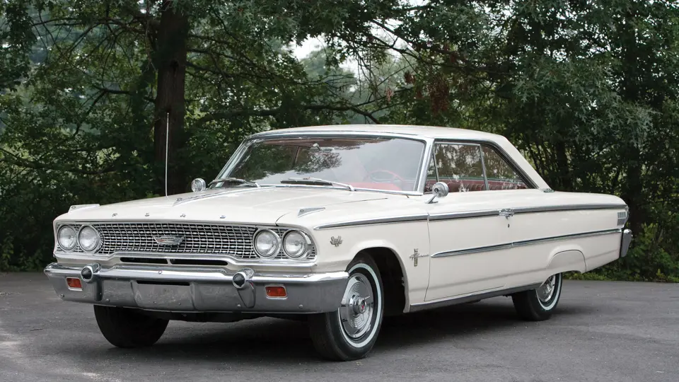 ©2009 Chip Riegel, all rights reserved; 1963-1/2 Ford Galaxy 427; Tewksbury MA; August 5 2009; photographed for Bonhams Brookline Auction