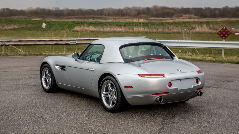 BMW Z8 | Photo: Teddy Pieper - @vconceptsllc