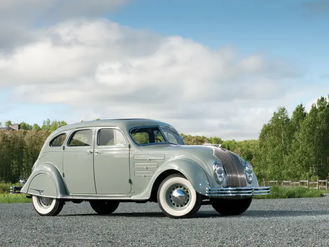 BROOKLIN　No.7　CHRYSLER　AirFlow　1934　カナダ製 Brooklin 1/43 Scale BRK7 006 - 1934 Chrysler Airflow 4Dr
