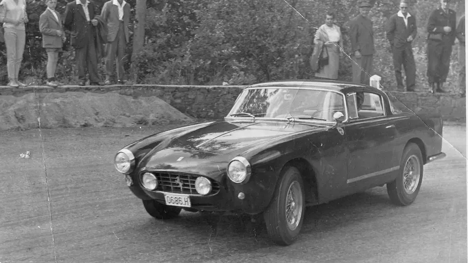 The second owner, Mr Crevits, hurtles round a corner in his Boano-bodied Ferrari 250 GT at the Houyet Course de Côte.