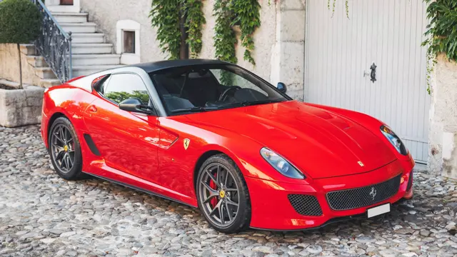 Look Smart Ferrari 599GTO 2010年　レッド 2010 Ferrari 599 GTO - Rosso Corsa - Walkaround & Interior