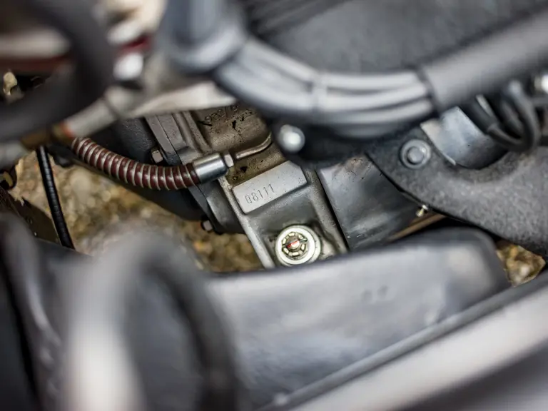 1/125, f 2, iso200 with a {lens type} at 35 mm on a Canon EOS-1Ds Mark III.  Photo: Cymon Taylor
