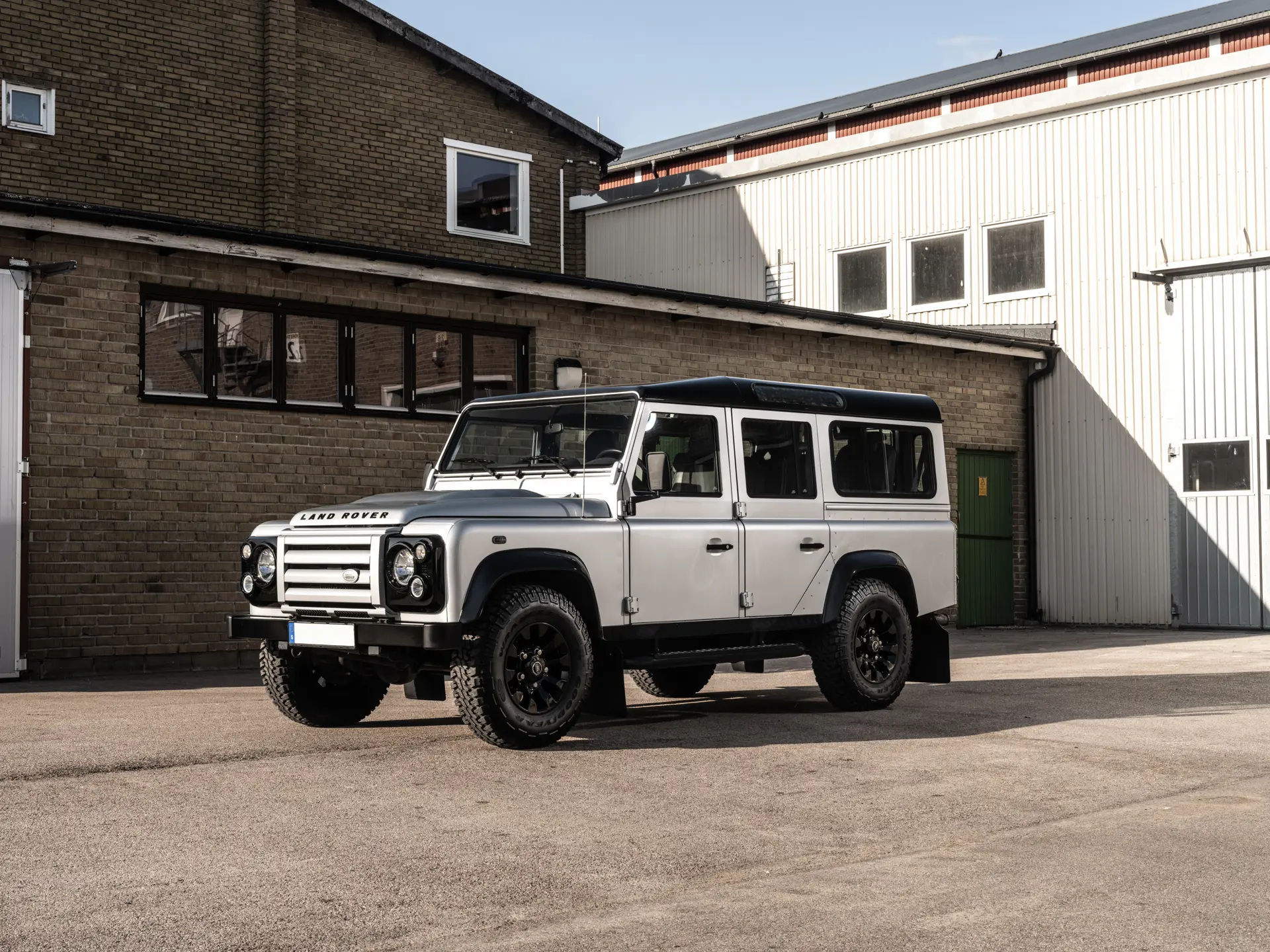2011 Land Rover Defender 110 | Shift Online: Europe and Middle East ...
