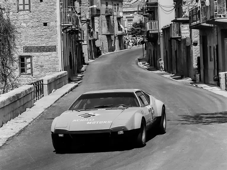 The Achilli Motors blue Pantera round famous Collesano corner in the 1973 Targa Florio.