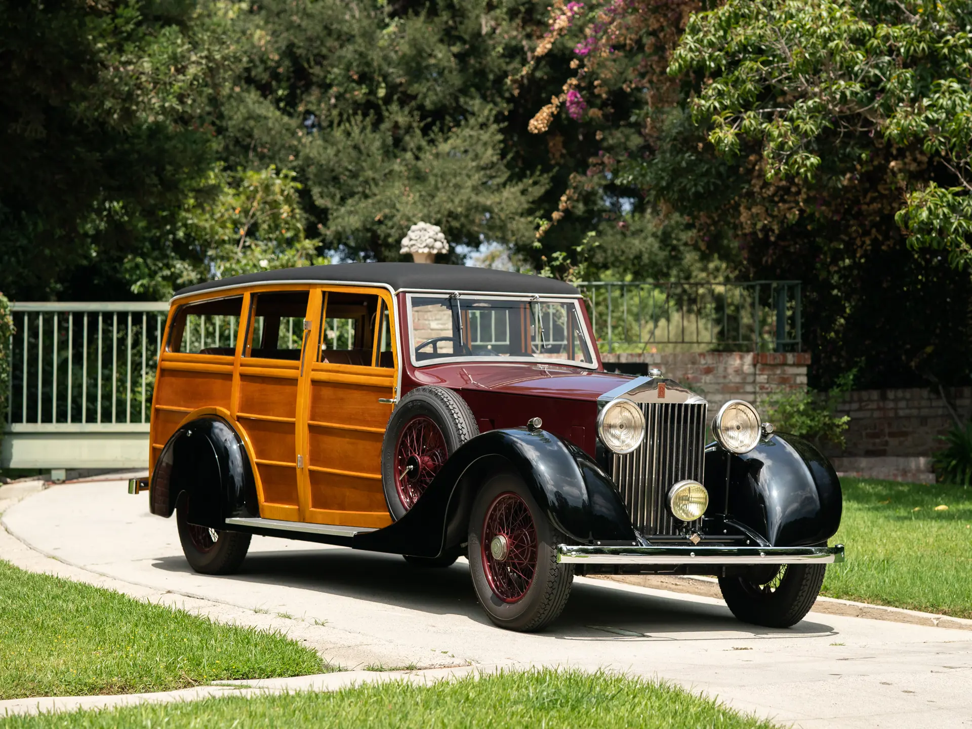 洋書 Edwardian Rolls-Royce hqdefault.jpg