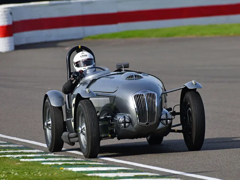 At the 81st Goodwood Members’ Meeting in 2024 the Frazer Nash contested the Peter Collins Trophy.