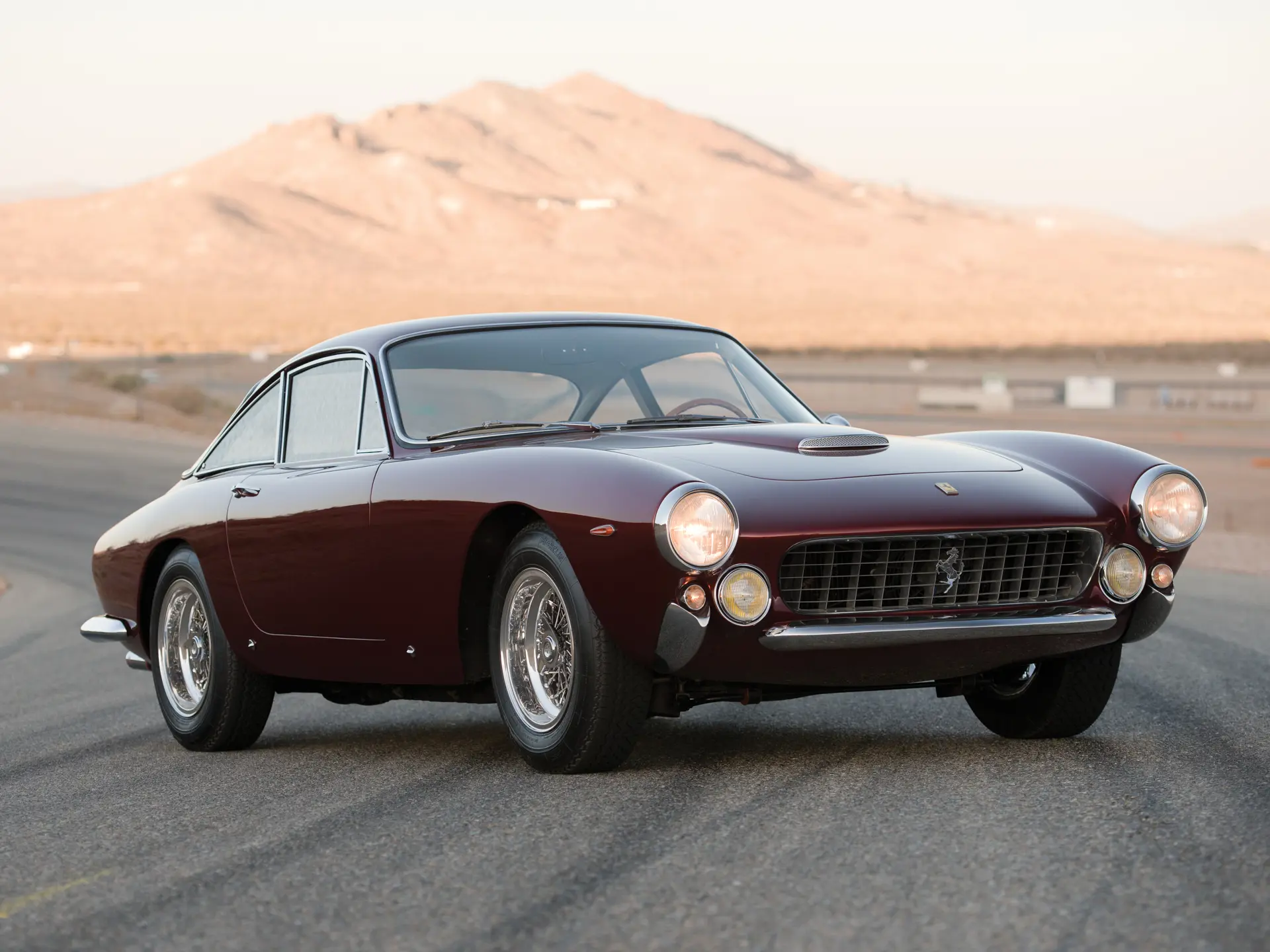 BBR フェラーリ　250 ルッソ　ストリート　1963 BBR Limited Edition Ferrari 250 Lusso 1963 - Pastel Green