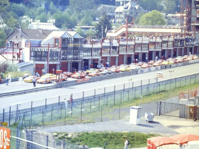 Starting grid at Circuit de Spa-Francorchamps for the 1994 West European Ferrari Challenge.