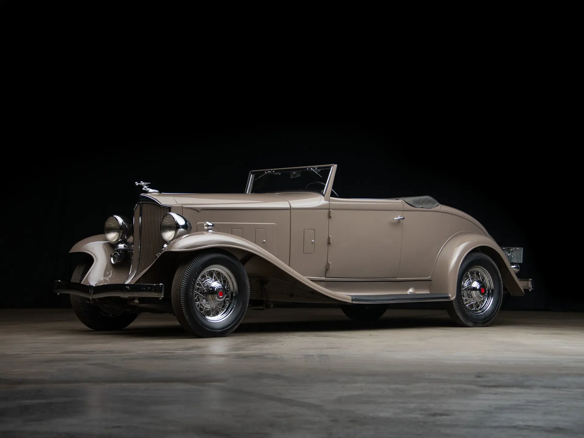 1932 Packard 900 Light Eight Roadster Coupe | Miami 2024