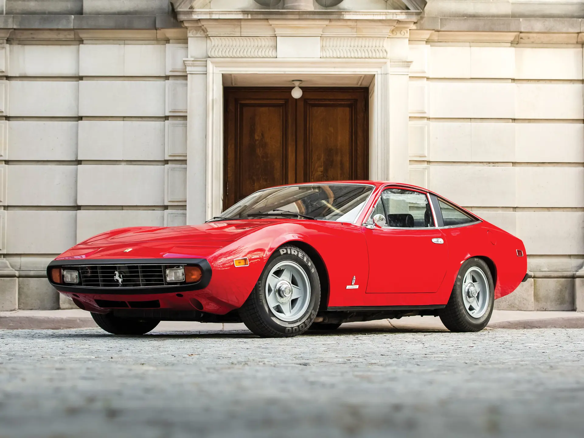 希少Ferrari Rare Ferrari 365 GTB/4 Purposely Kept Filthy Years After Being
