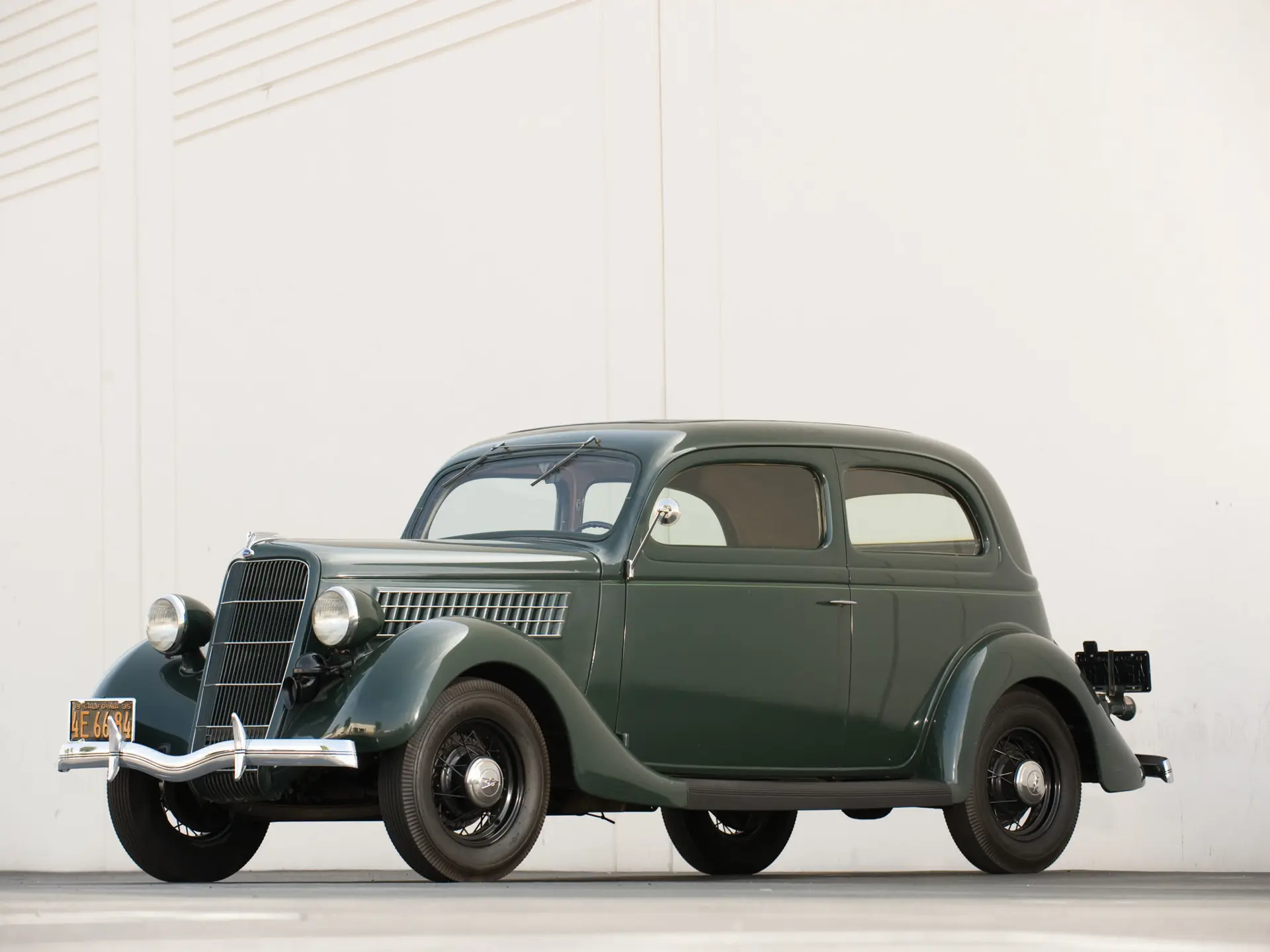 1935 Ford Standard Tudor Sedan | Arizona 2013 | RM Sotheby's