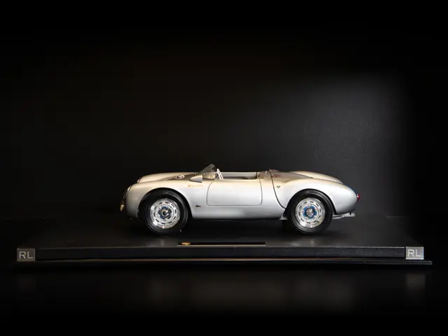 1955 Porsche 550 Spyder 1:8 Scale Model by Amalgam | Dare to Dream