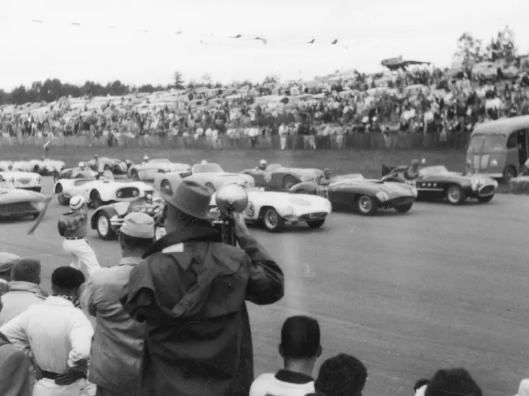 Carrol Shelby in chassis no. 0478 AM (#103) shares the starting grid with several other interesting cars at the SCCA Nationals held at Bremerton, Washington on 31 July 1955. The front row, left to right: Tom Carstens in a Cadillac-Allard (#15), Phil Hill in a Ferrari 750 Monza (#3), Shelby in a Ferrari 375 Plus (#103), and Ken Miles in a Ferrari 375 MM (#120). Jack Douglas’s Jaguar C-Type (#54) shares the second row with three local hand-built Ford-powered specials.
