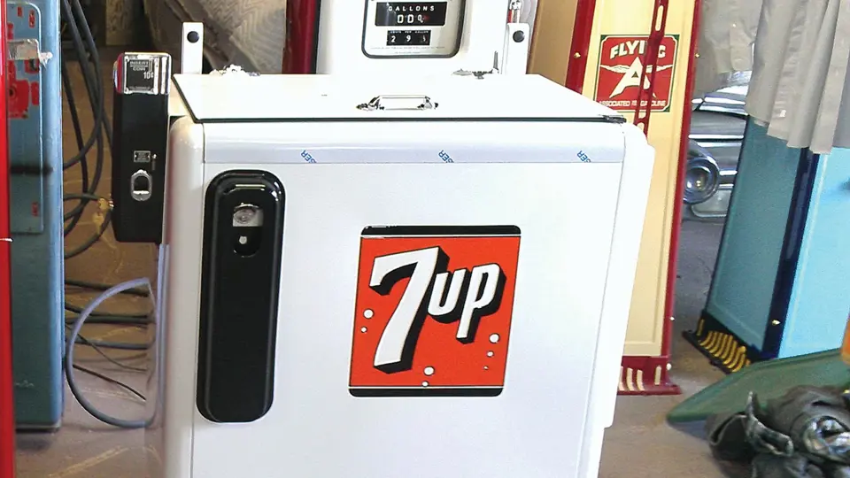 Original Embossed 7-UP Soda Machine 10 Cent Coin Mechanism | Fort ...