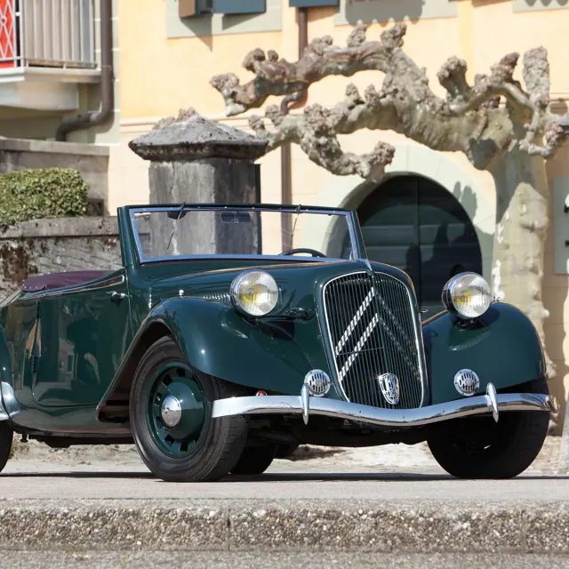 Citroën 15CV TA 1939 クラシックカー トラクシオン・アヴァン b9a105cfd8383814b6f8479df8cd29