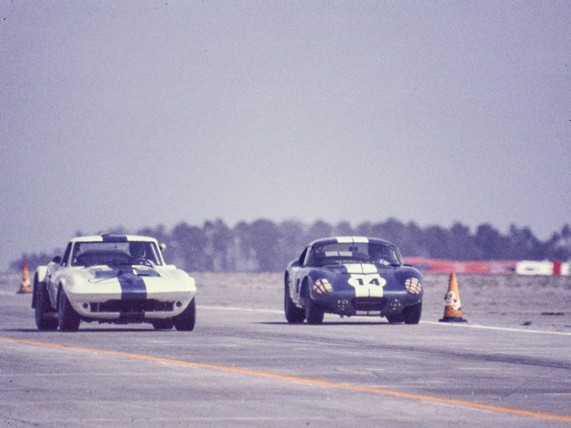 1963 Chevrolet Corvette Grand Sport - imagen 9