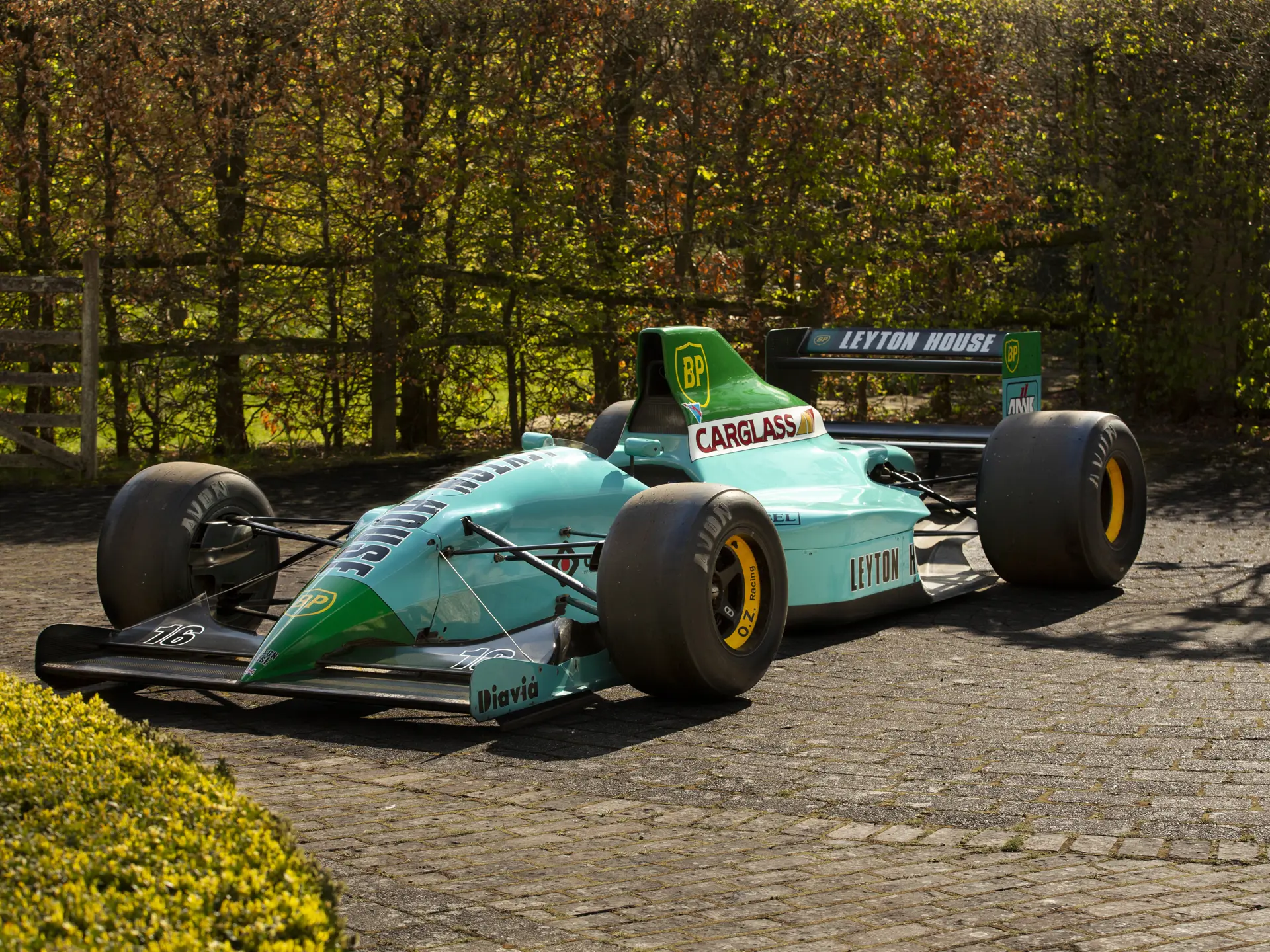 最安値，定番人気 LEYTON HOUSE F-1 チャンピオンシップ Tシャツ