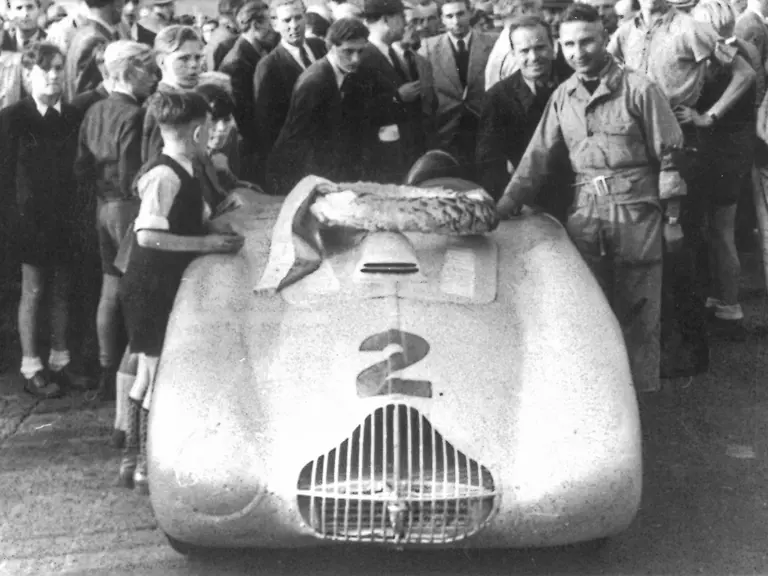 The Großmutter is seen wearing its first body, having claimed a 2nd-place result at the 1949 Shauinsland-Freiburg Hillclimb. 