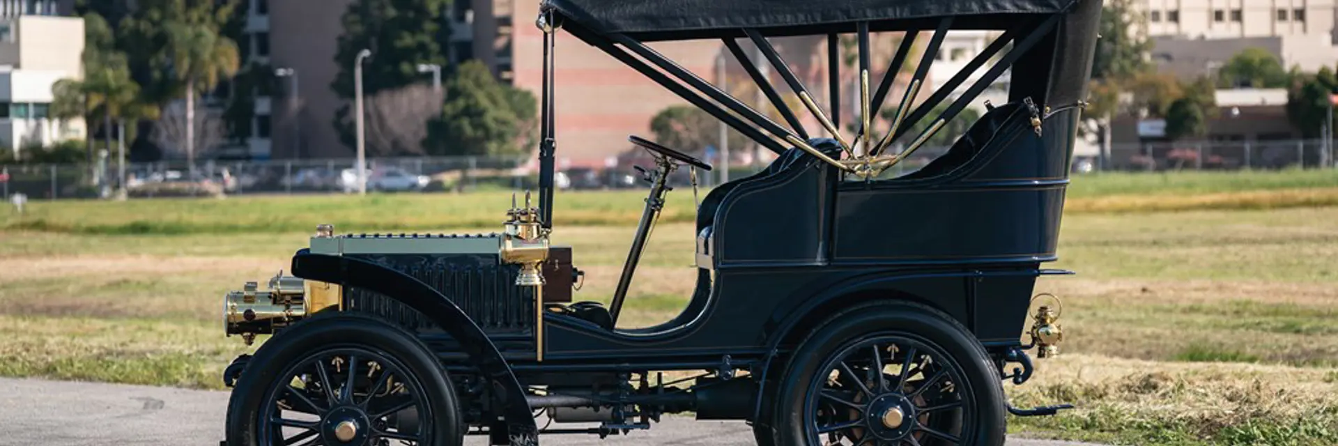 1904 Pierce Arrow offered at RM Sothebys Hershey live auction 2019