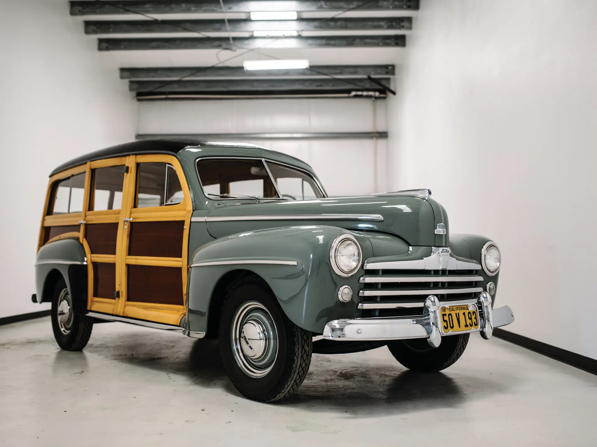 1948 Ford Super DeLuxe Station Wagon | Arizona 2019 | RM Sotheby's