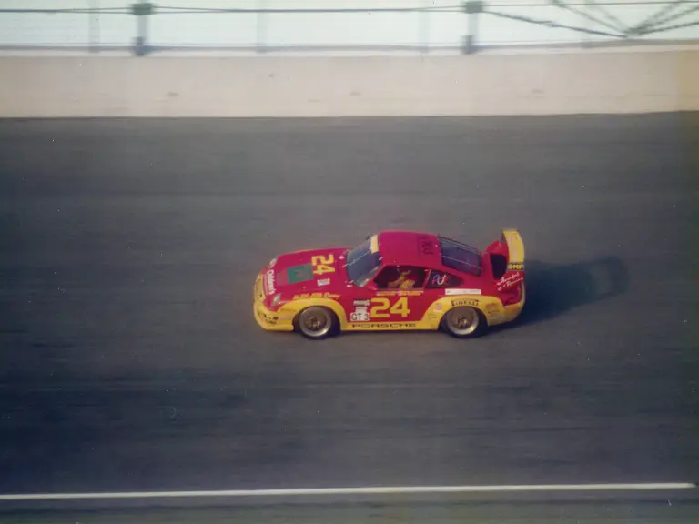 The 993 RSR at the 1998 24 Hours of Daytona, where it placed 12th in class.
