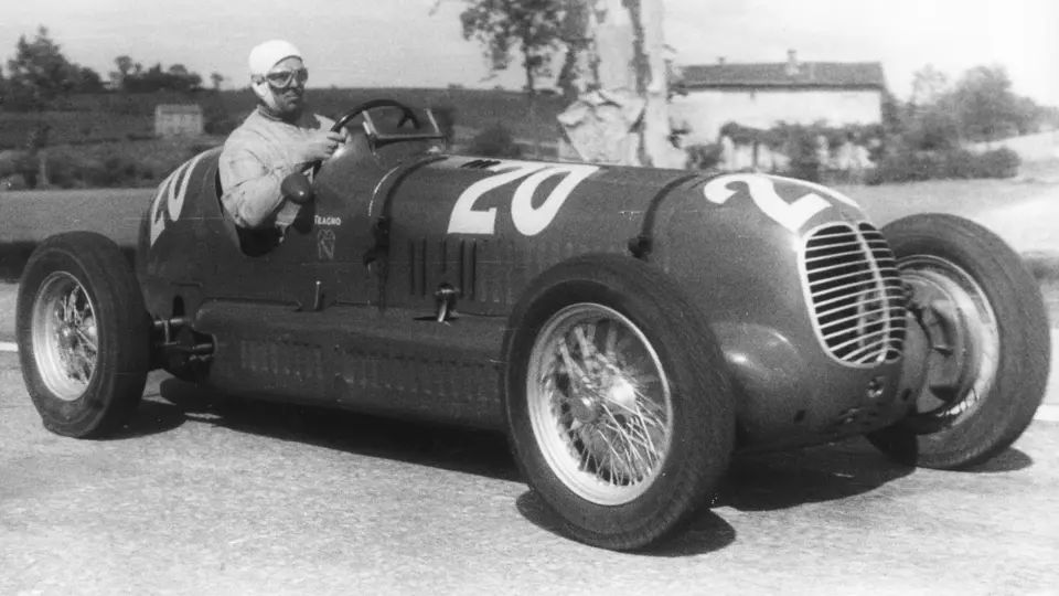 1532 at d’Albi Grand Prix, 1938.