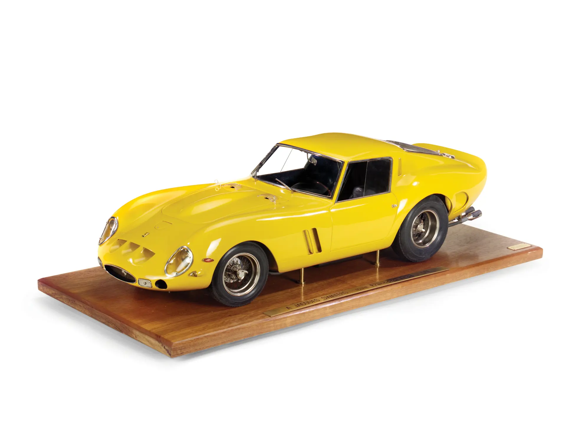 1:8th SCALE MODEL OF A YELLOW 1962 FERRARI 250 GTO | Ferrari – Leggenda ...
