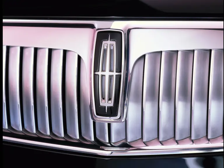 Lincoln MK 9 concept.