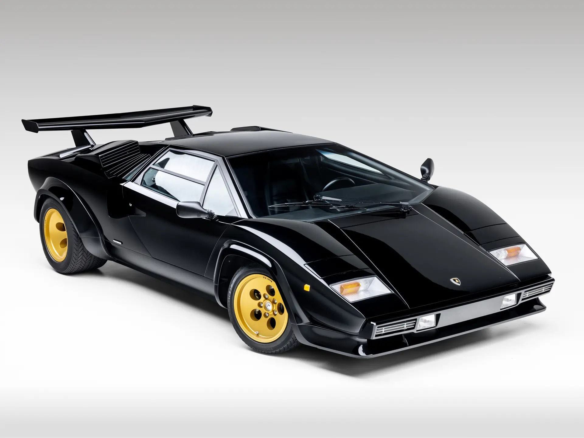 Lamborghini Countach LP 5000 ブラック 1985 Lamborghini Countach LP5000 QV 'Downdraft' by Bertone | The