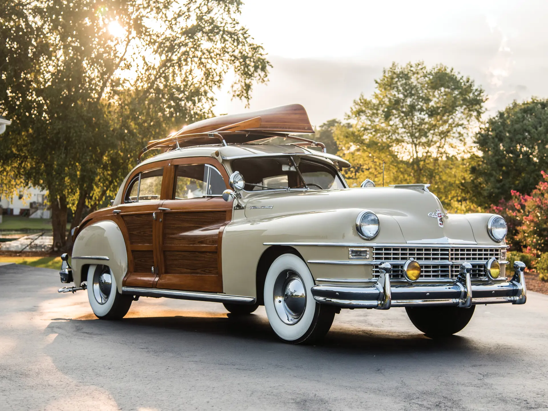 DANBURY MINT DOVE GRAY 1948 CHRYSLER TOWN & COUNTRY **VERY
