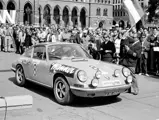 Joginder Singh behind the wheel of the 911 S during the 1969 Internationale Semperit Rally.