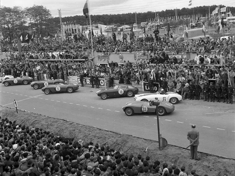 Chassis 110059, sporting its new body built for Jean Blanc, pulls away at the start of the 1954 24 Hours of Le Mans.